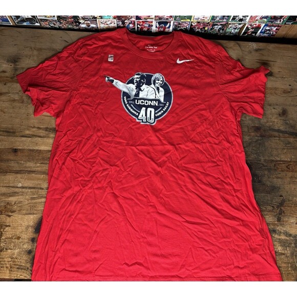 UConn Basketball Geno Auriemma Chris Dailey 40 Years T Shirt In Game Promo SZ XL - Picture 2 of 6